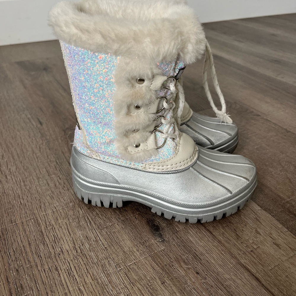 Sparkly Silver Kids Winter Boots
